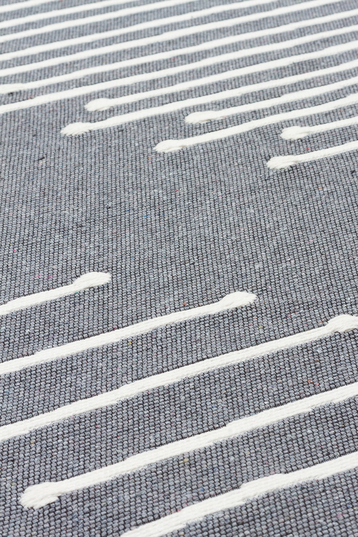 Arya 15 Gri Yıkanabilen Çift Taraflı Kilim