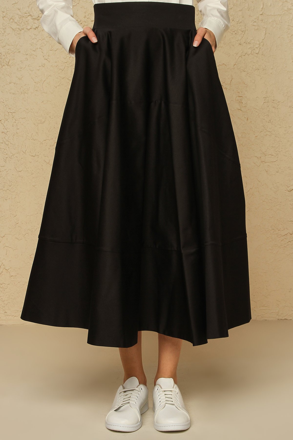 Peplo Skirt - Black
