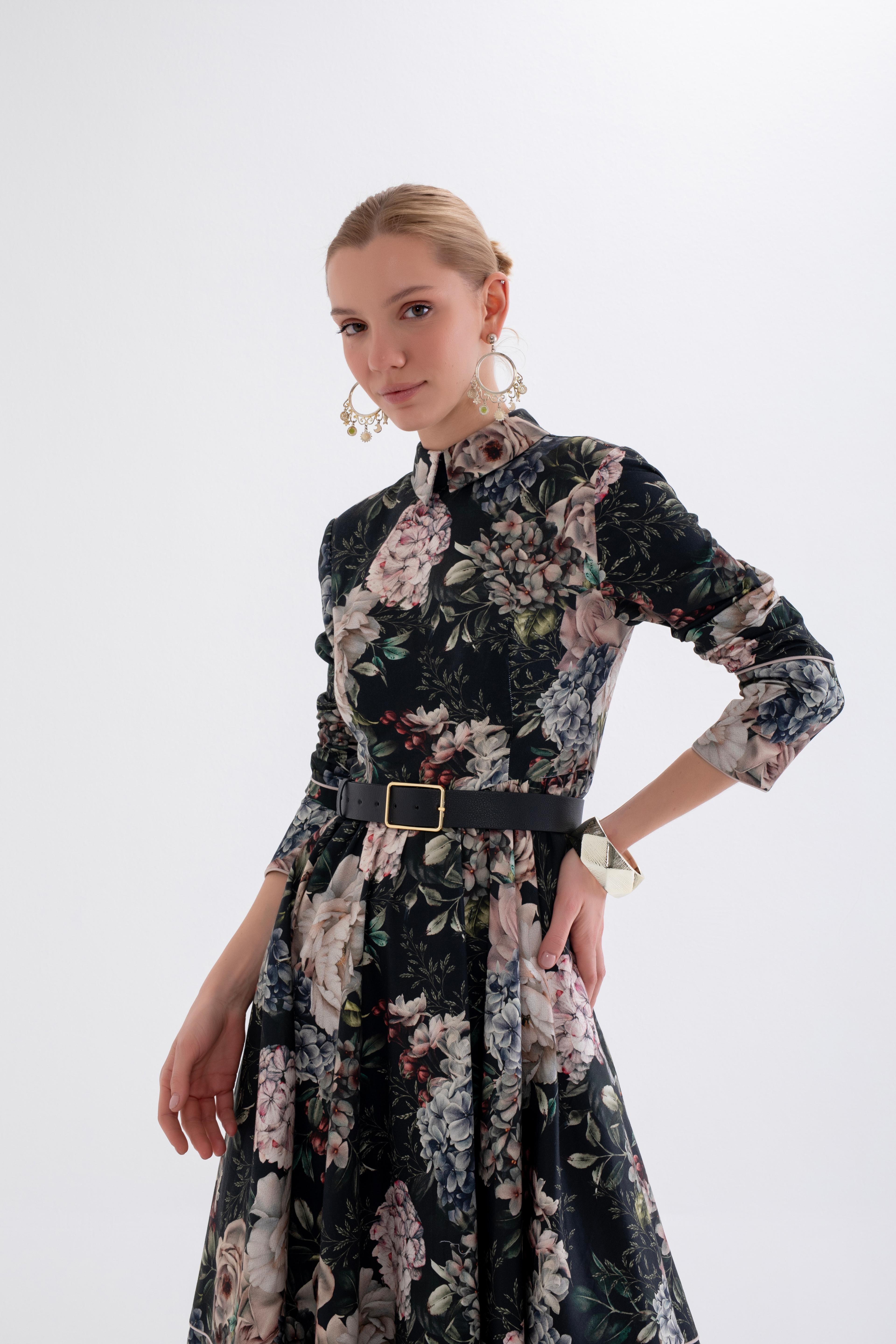 Peony Noire Siyah Çiçekli Kloş Elbise