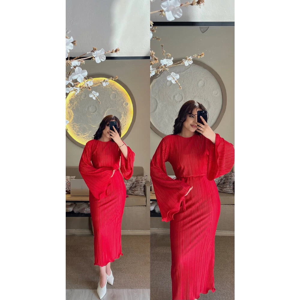 İspanyol kol piliseli elbise kırmızı