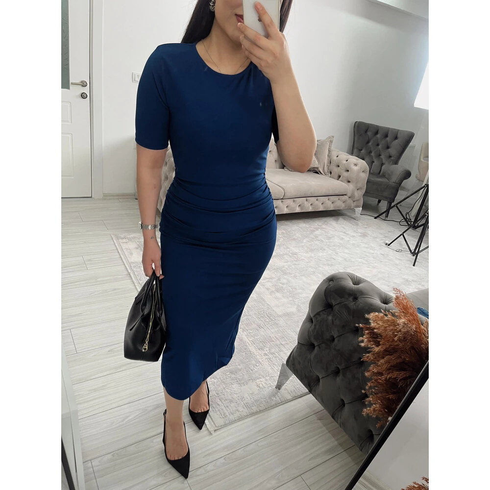 Kısa kol büzgü detay elbise lacivert