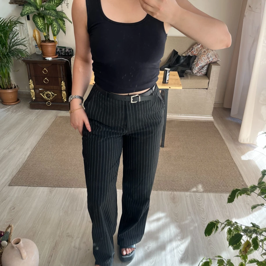 Kemerli çizgili palazzo pantolon siyah