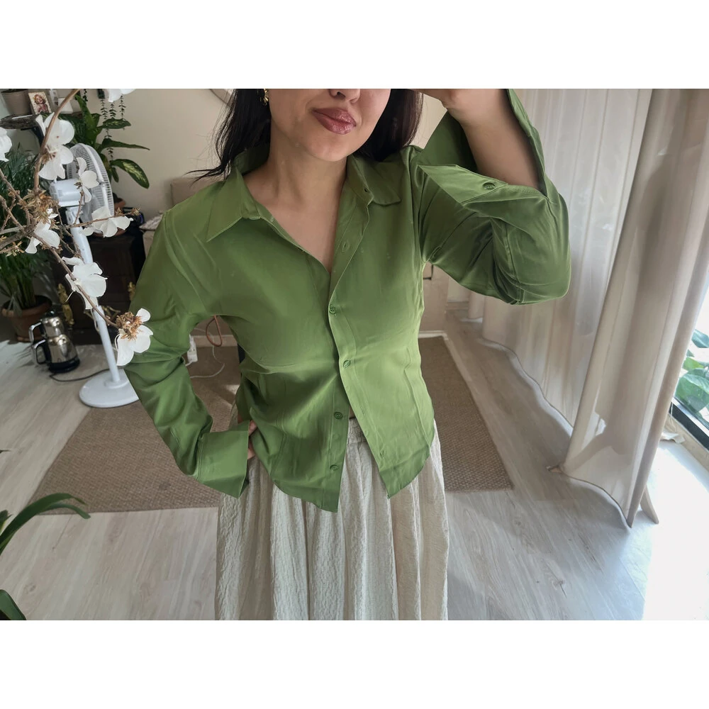 Basic belden oturtmalı gömlek yeşil