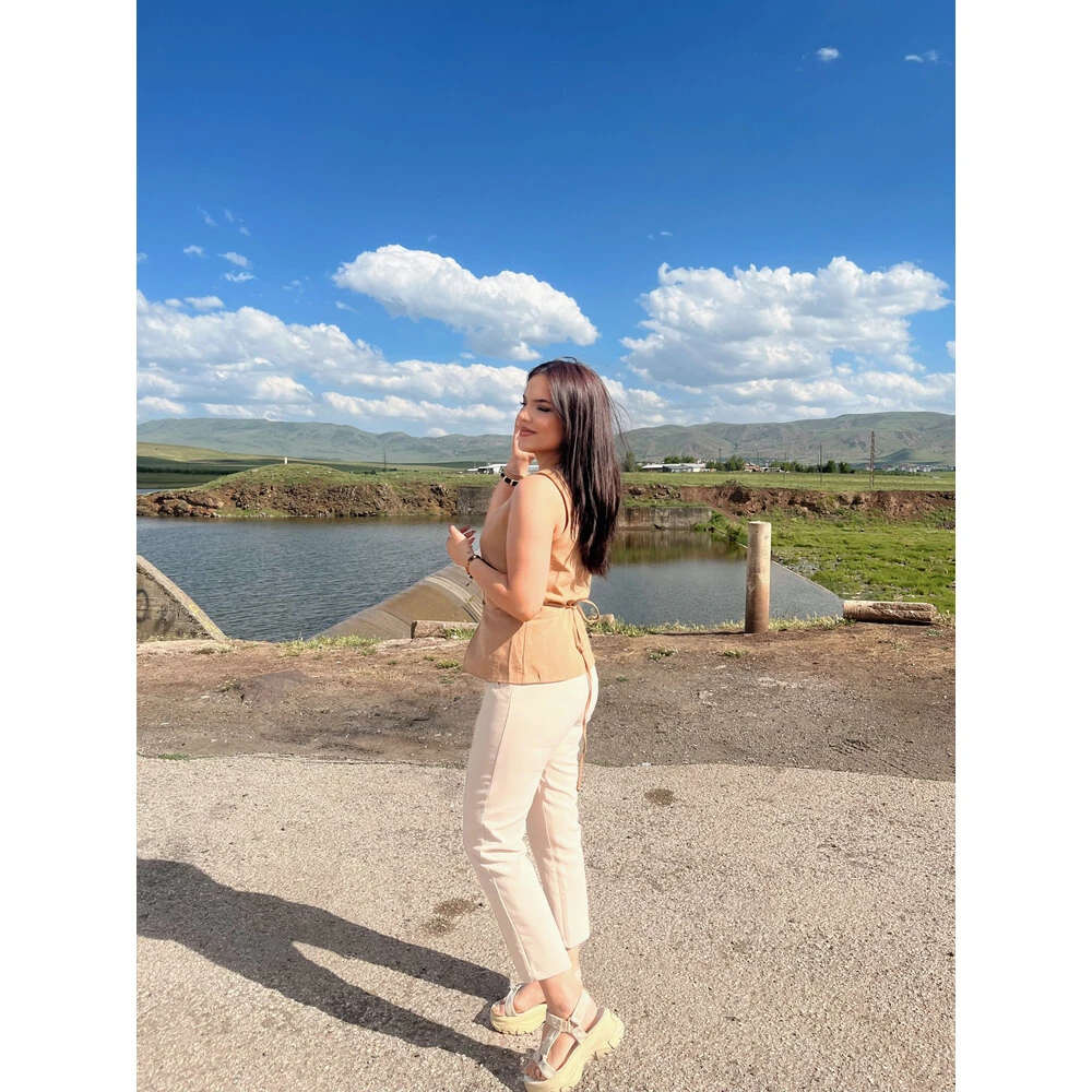 Bağlama detaylı yelek bej