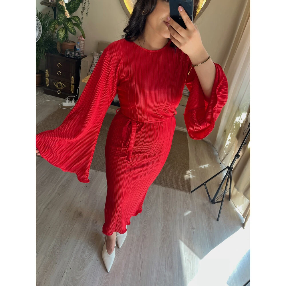 İspanyol kol piliseli elbise kırmızı