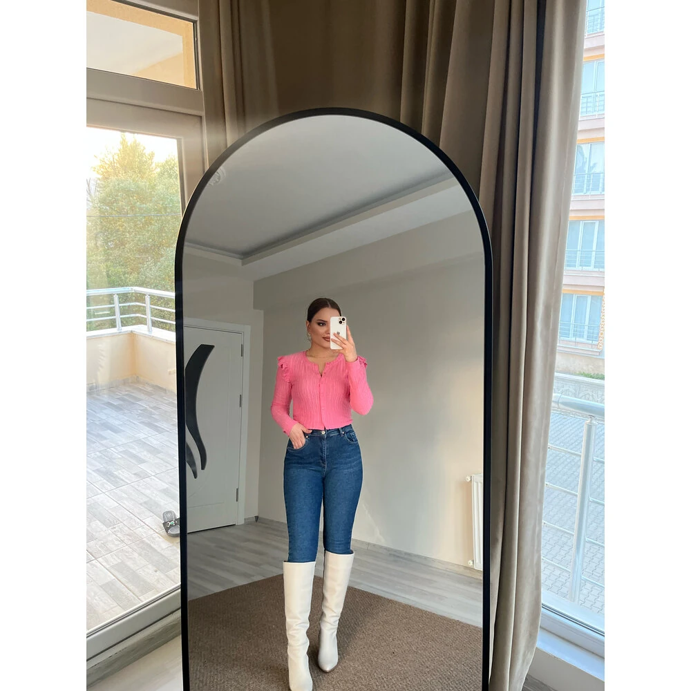 pembe fırfırlı crop hırka