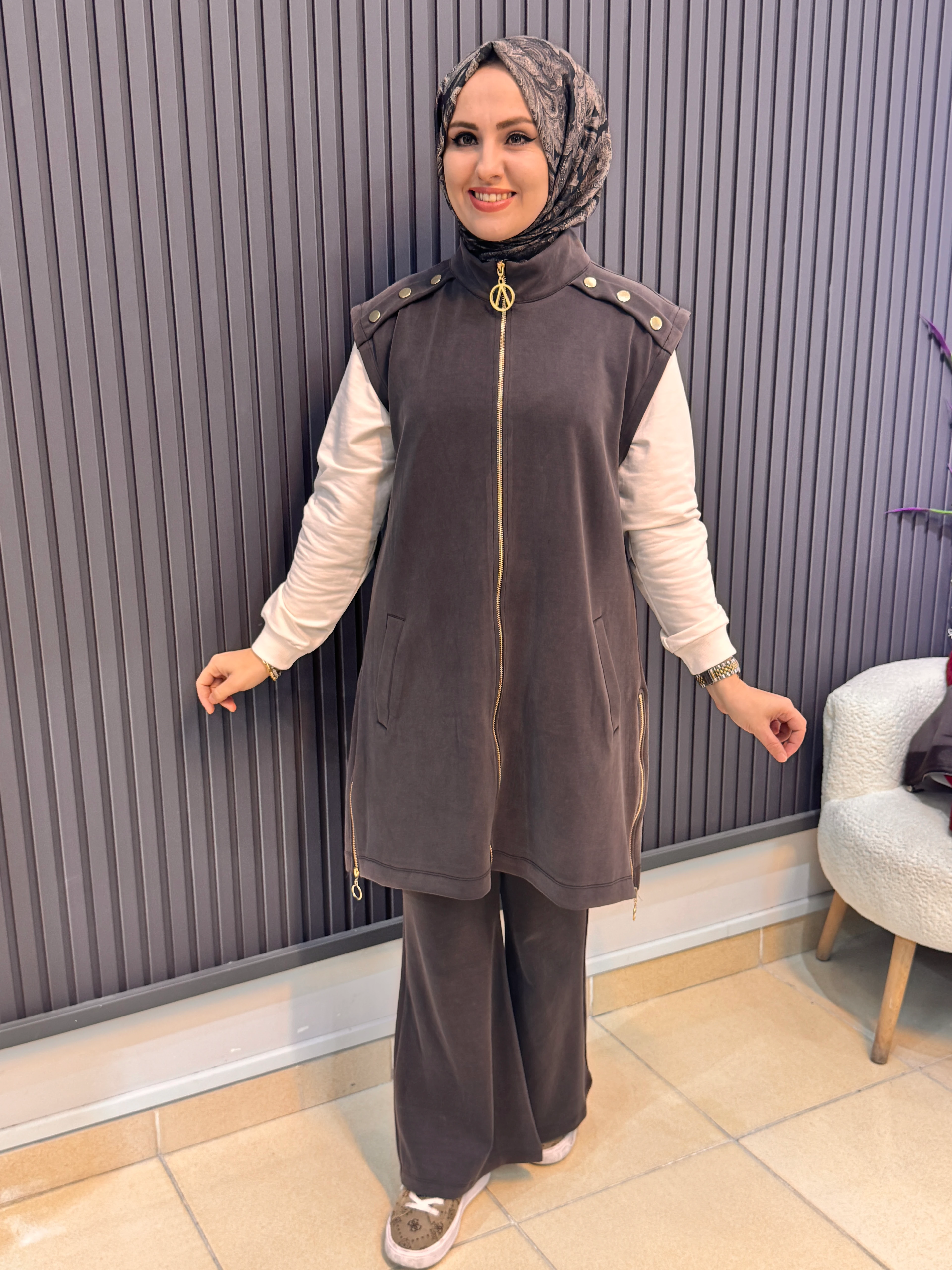 Oyşho yelekli takım