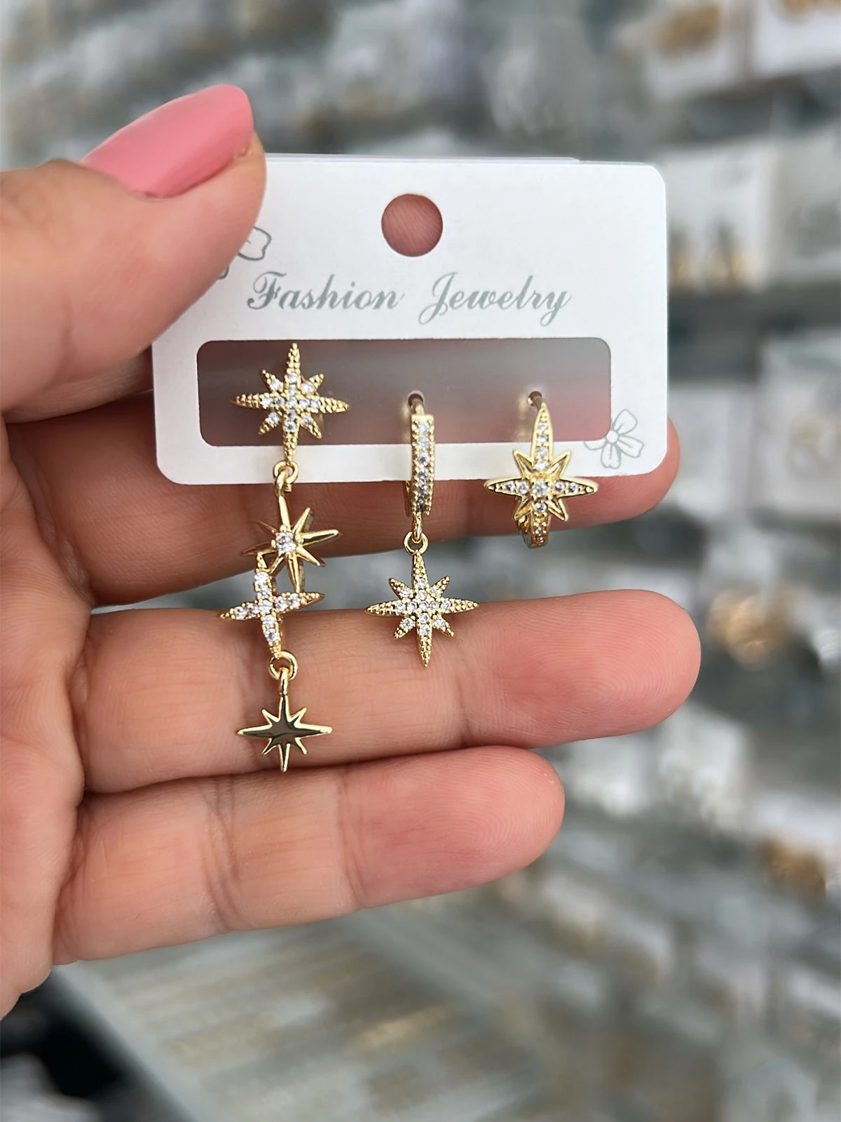 Yıldız Model Üçlü Zirkon Küpe