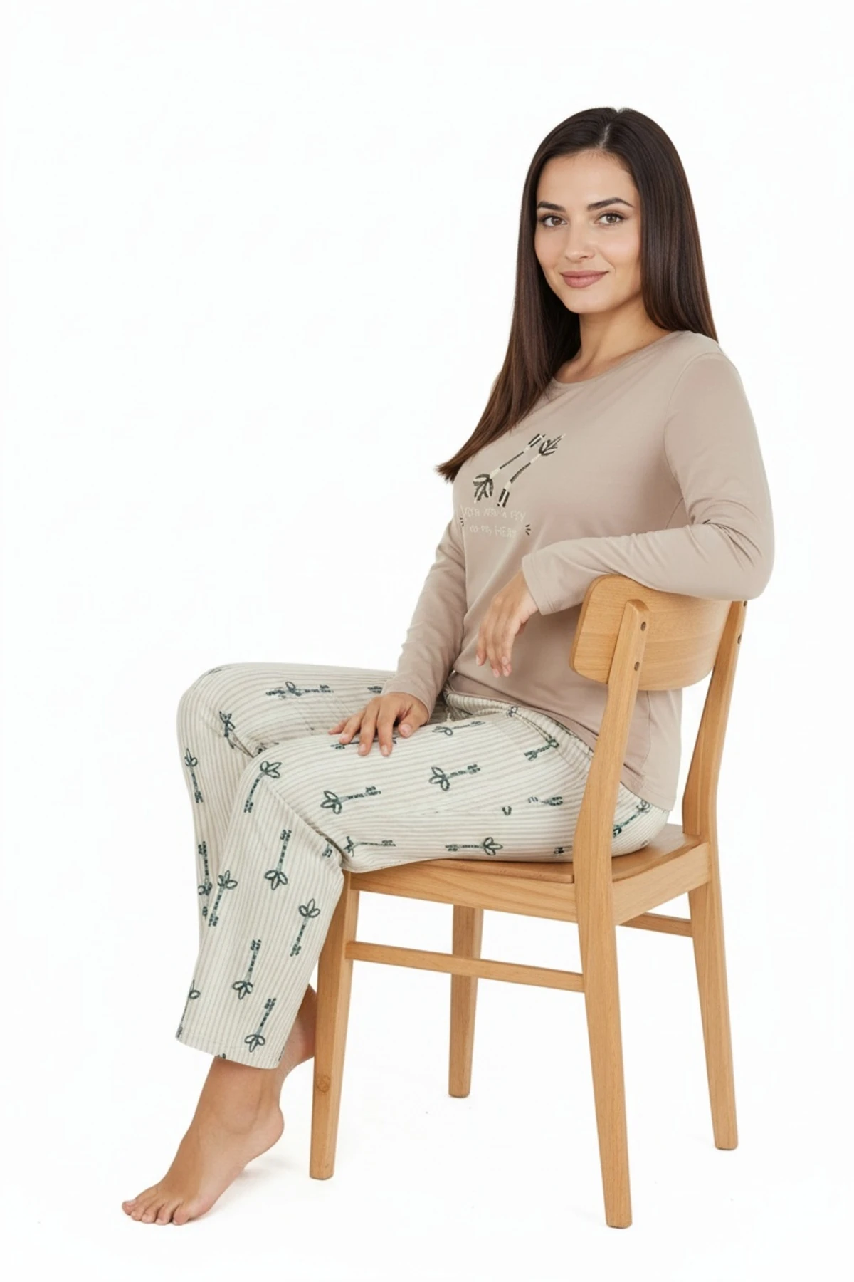 Üstü Yazılı Altı Çizgili Elite Viscose Uzun Büyük Beden Pijama Takımı Pudra 3597