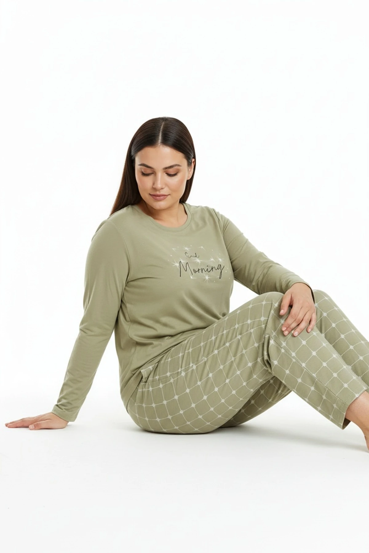 Üstü Yazılı Altı Kare Desenli Elite Viscose Uzun Büyük Beden Pijama Takımı Beyaz 3594