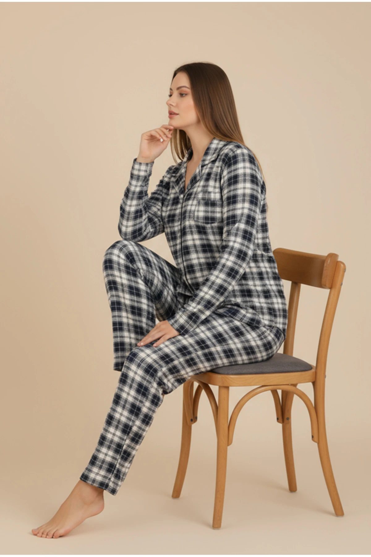 Luxury Viscose Lacivert Ekose Desenli Kadın Uzun Kollu Büyük Beden Pijama Takımı – 42527