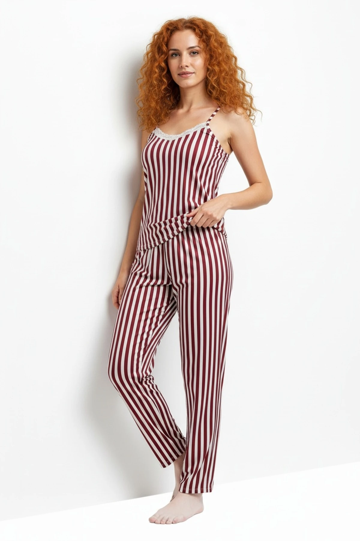 Altı Uzun İp Askılı Yumuşak Bordo Çizgili Pijama Takımı