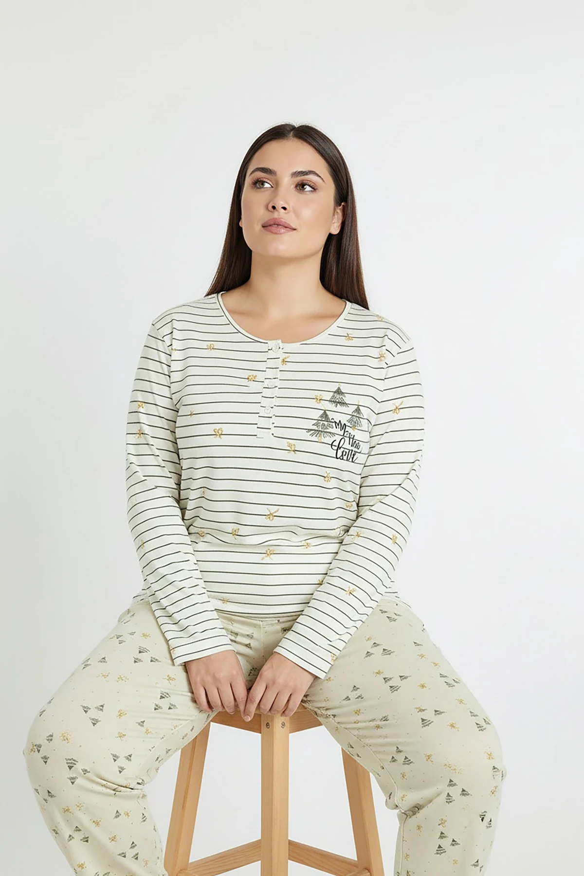 Üstü Yatay Çizgili Altı Desenli Elite Viscose Uzun Büyük Beden Pijama Takımı Beyaz 3590