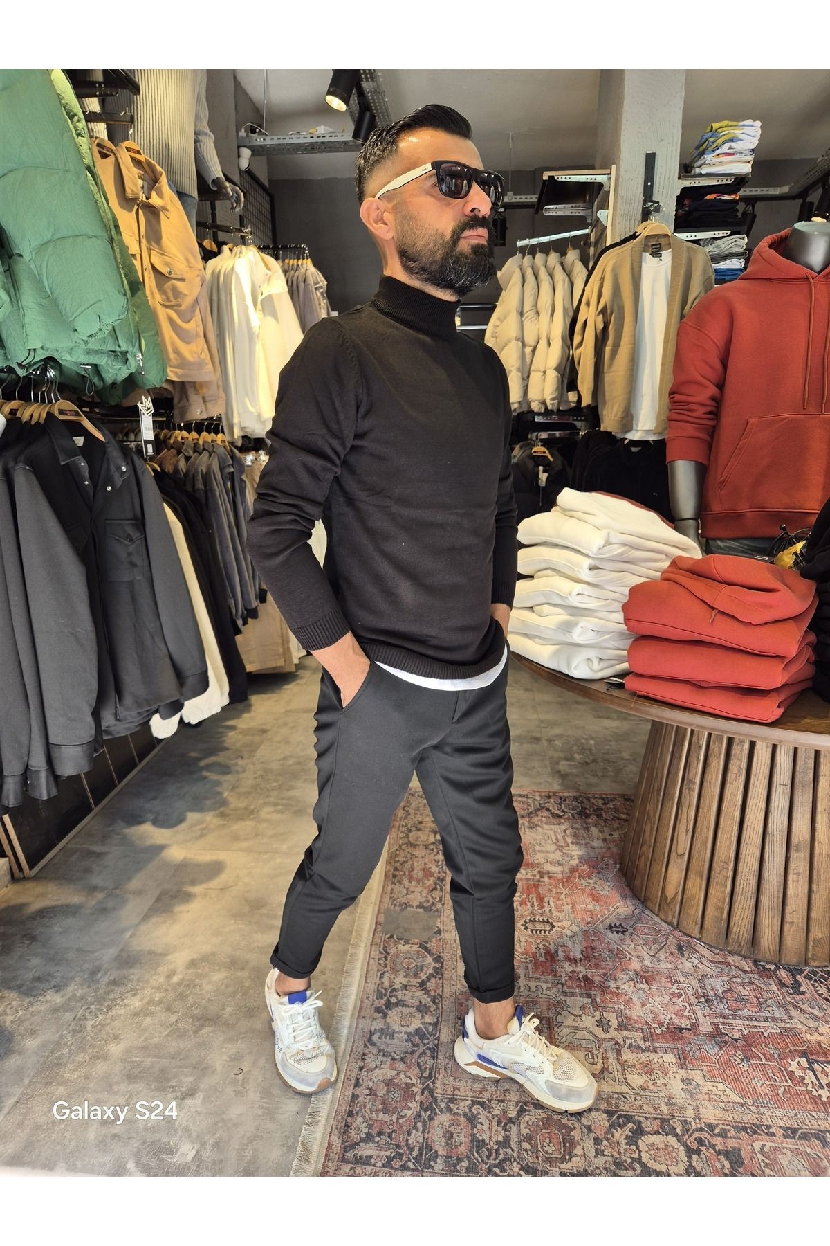 Siyah Balıkçı Yaka Triko