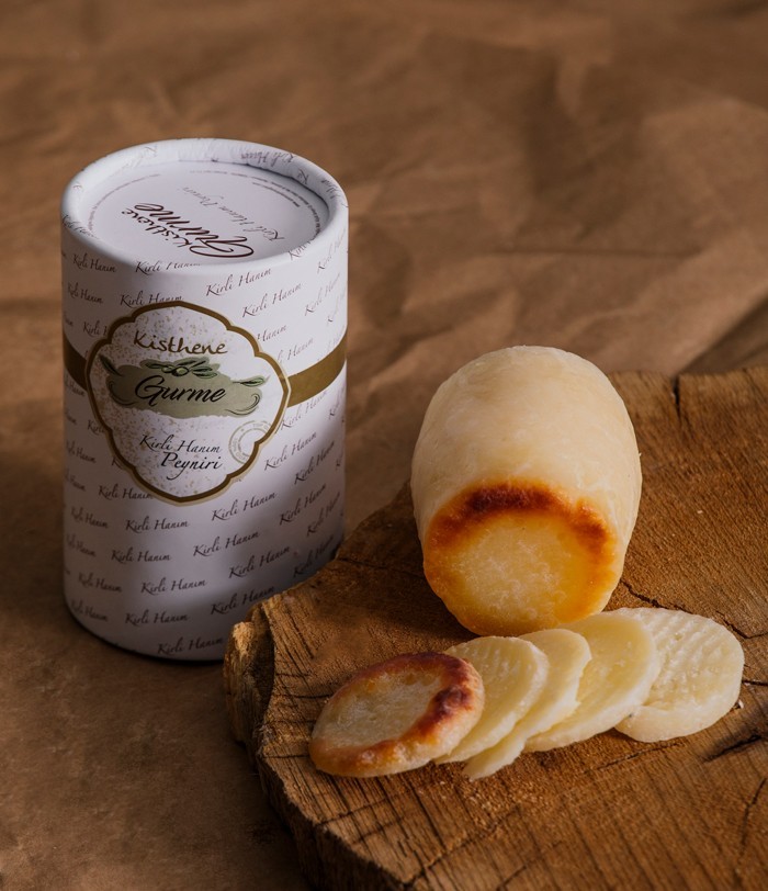 Akkızhan Çiftliği Gömeç Kirli Hanım Peyniri (200 gr)