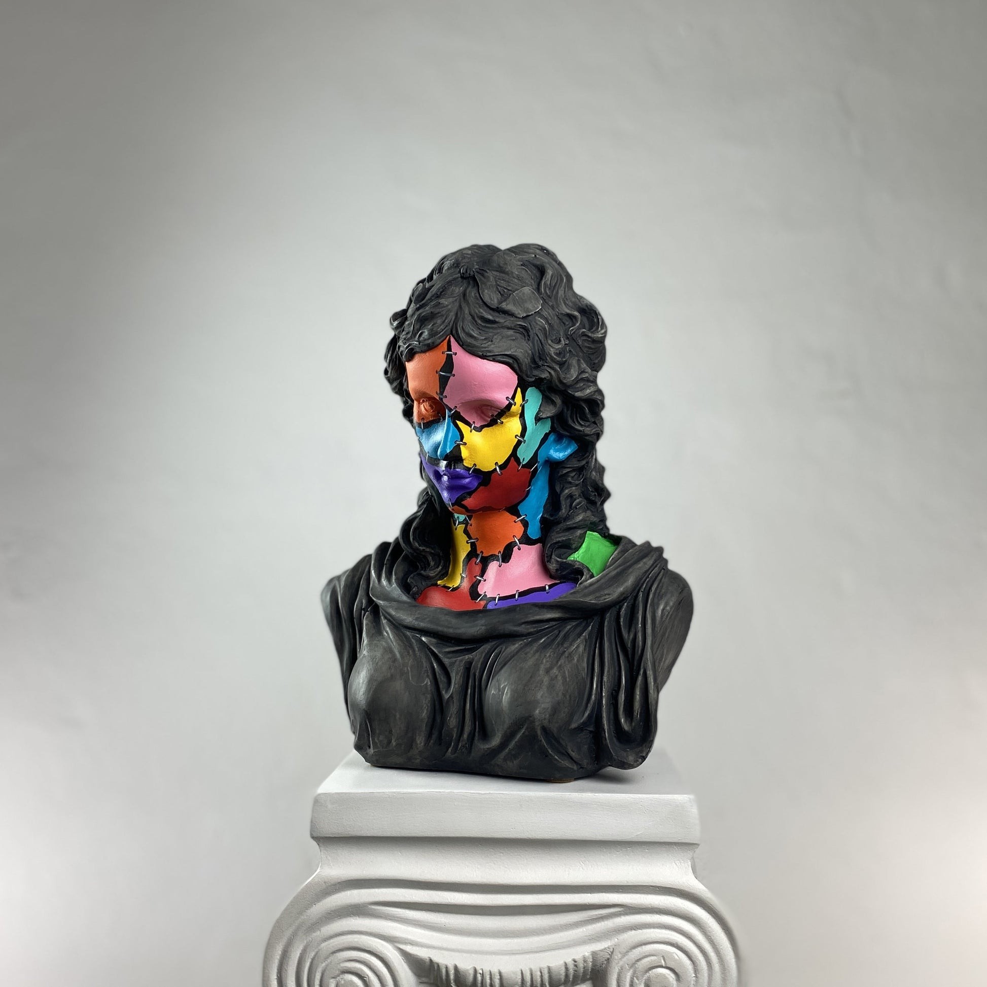 Hera Colorful Zombie Heykel