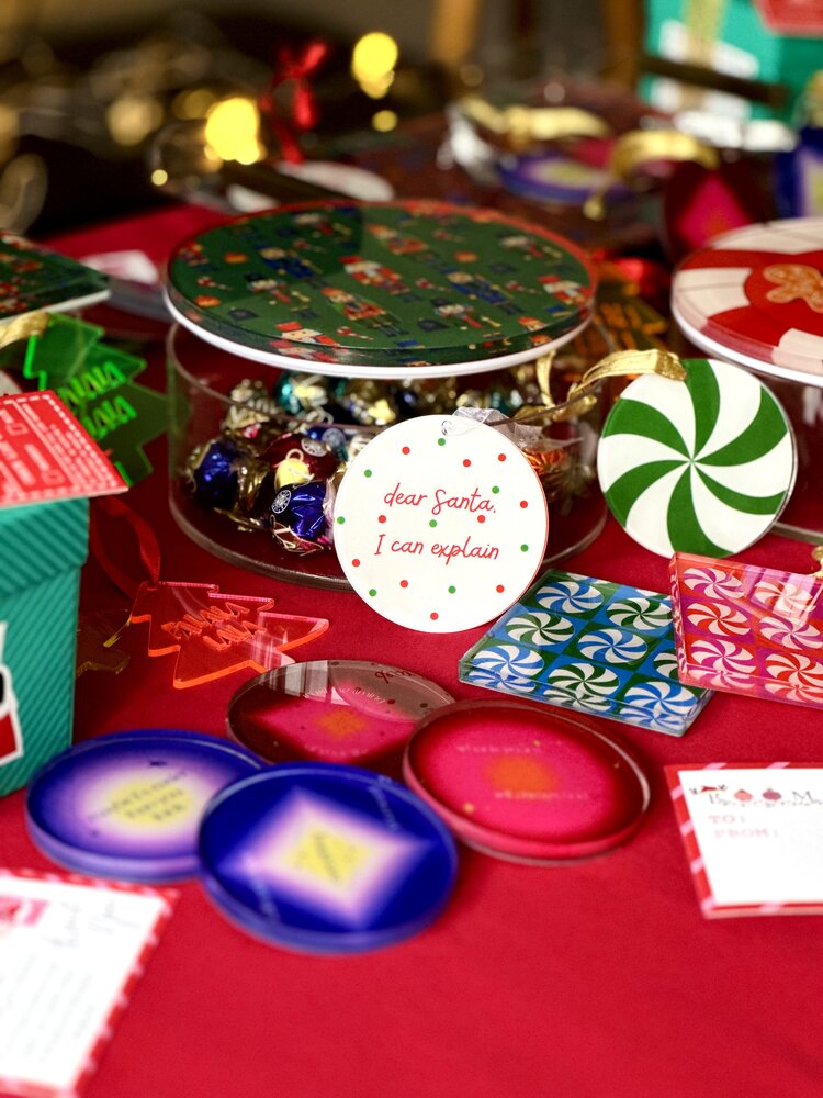 Nutcracker’s Holiday Treats 18x6 Kavanoz