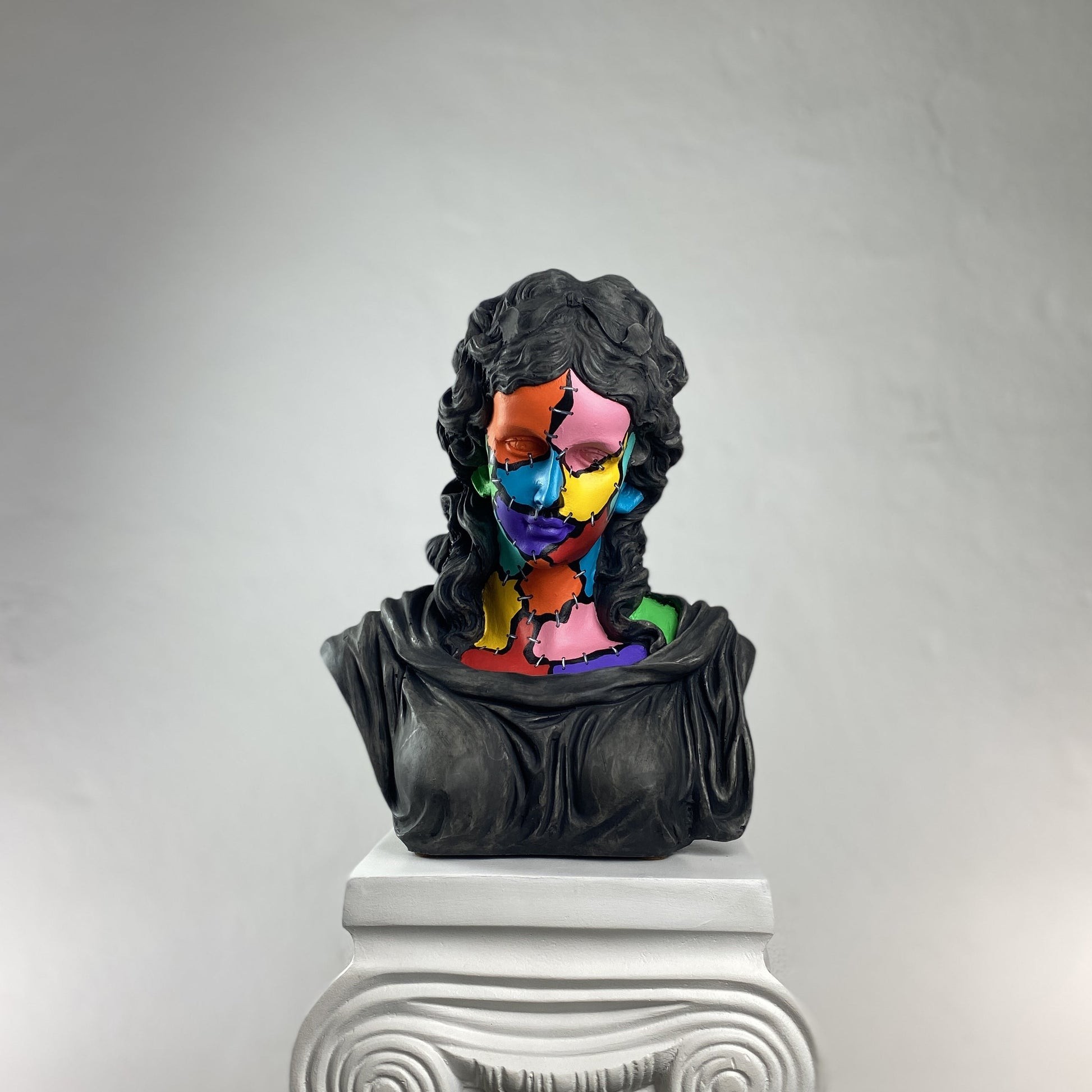 Hera Colorful Zombie Heykel