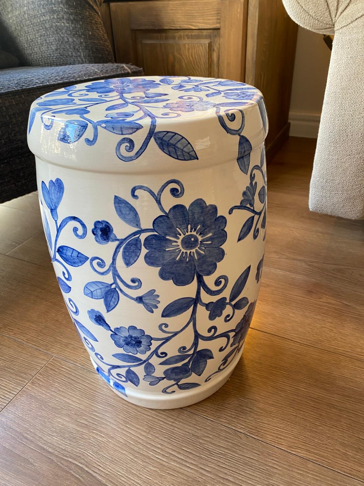 Blue Blanc Sehpa