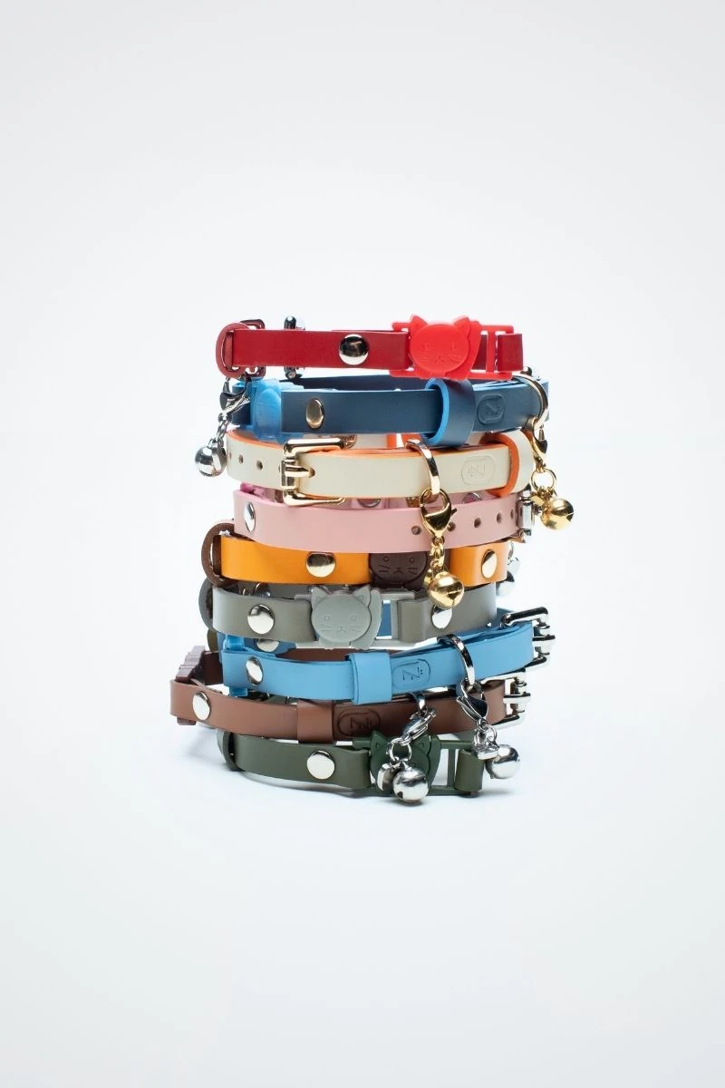 Deri Çıngırak ve Kalp Detaylı Kedi Boyun Tasması