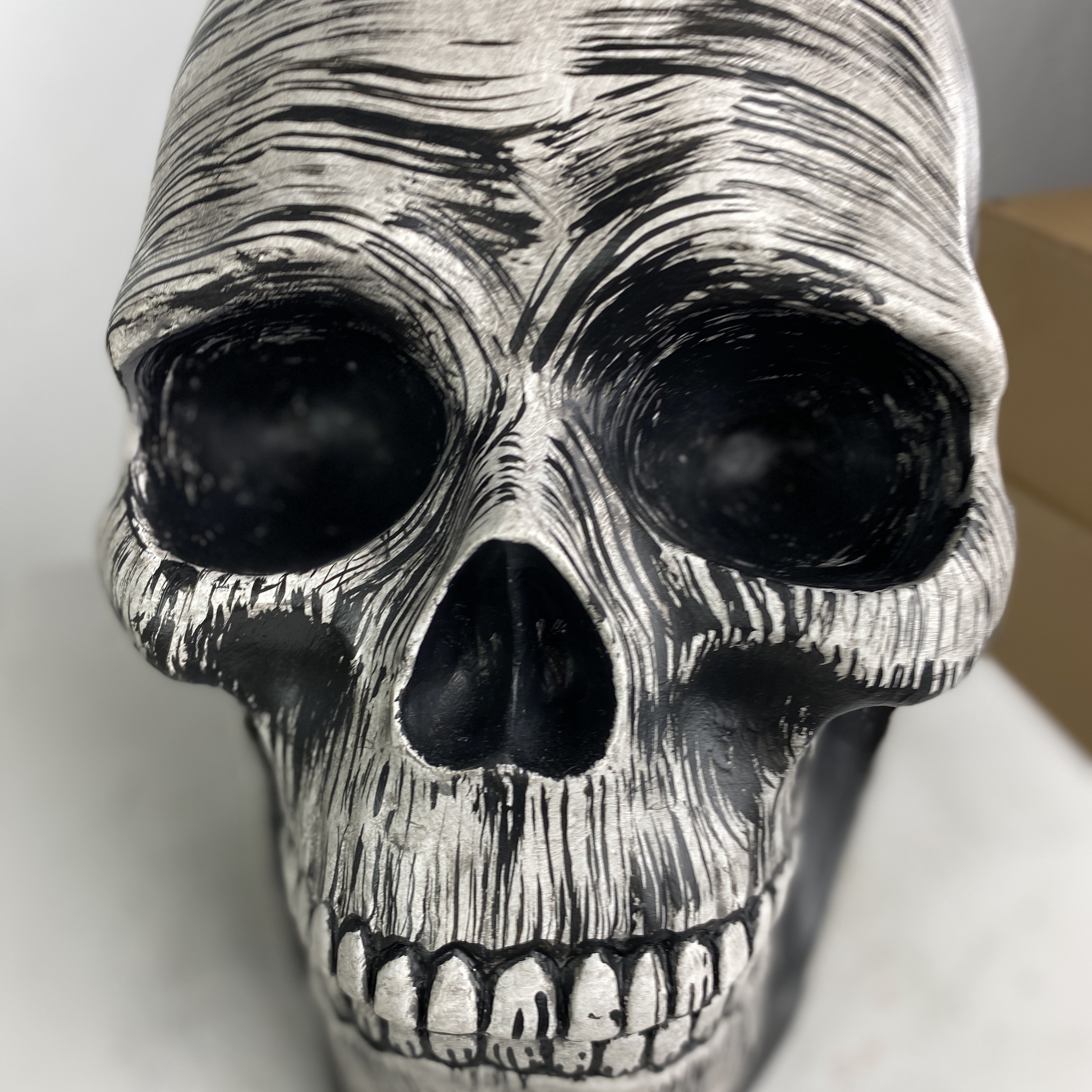 Skull Grave Heykel