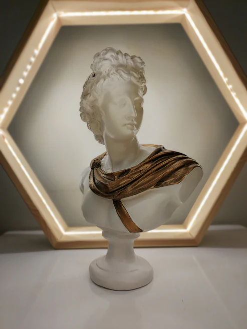 Apollo Golden 3'lü Heykel Seti - Apollo Golden Cloak