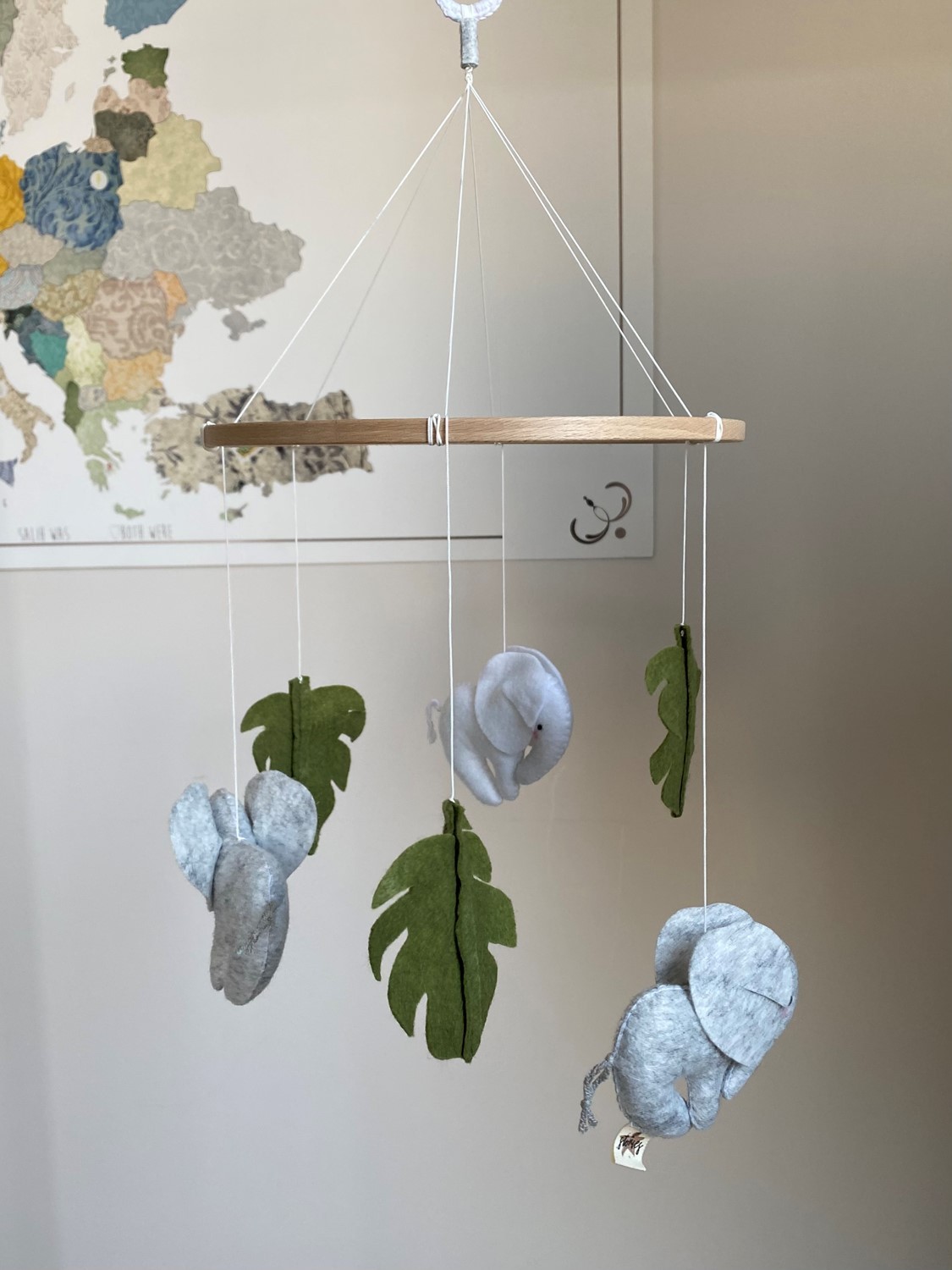 Elephant Fil Temalı Keçe Dönence