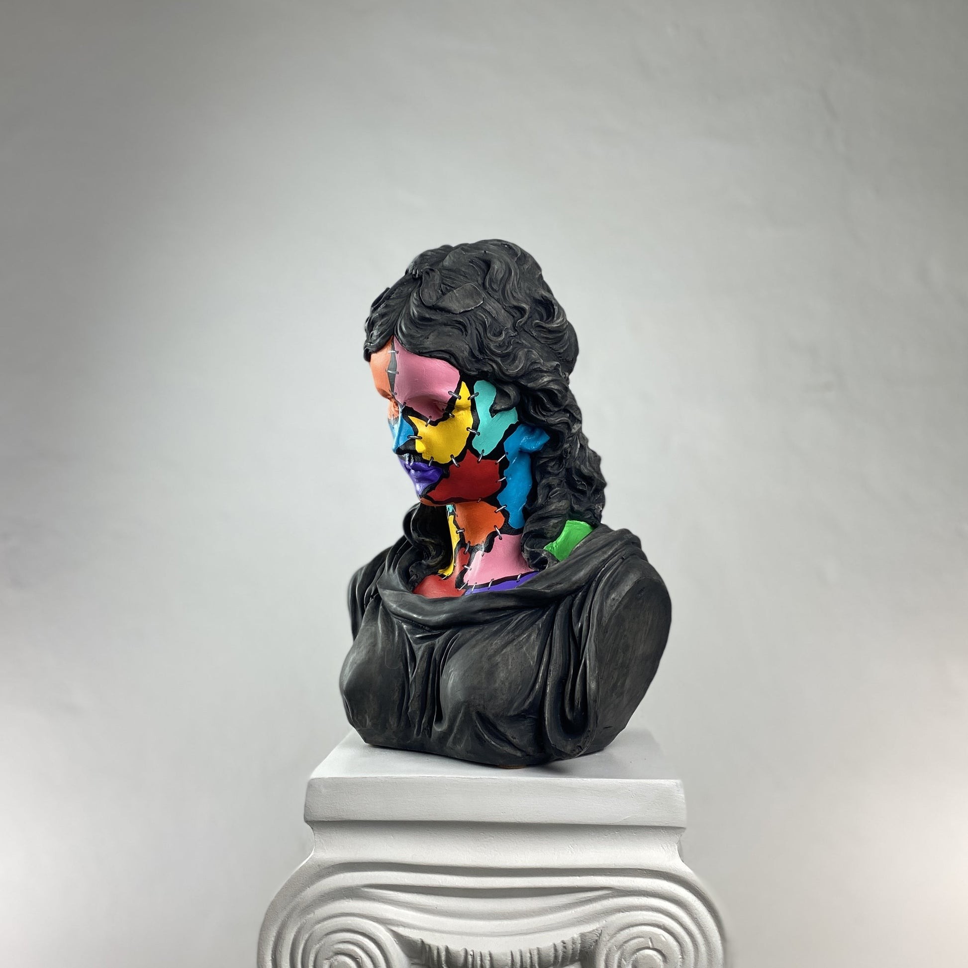 Hera Colorful Zombie Heykel