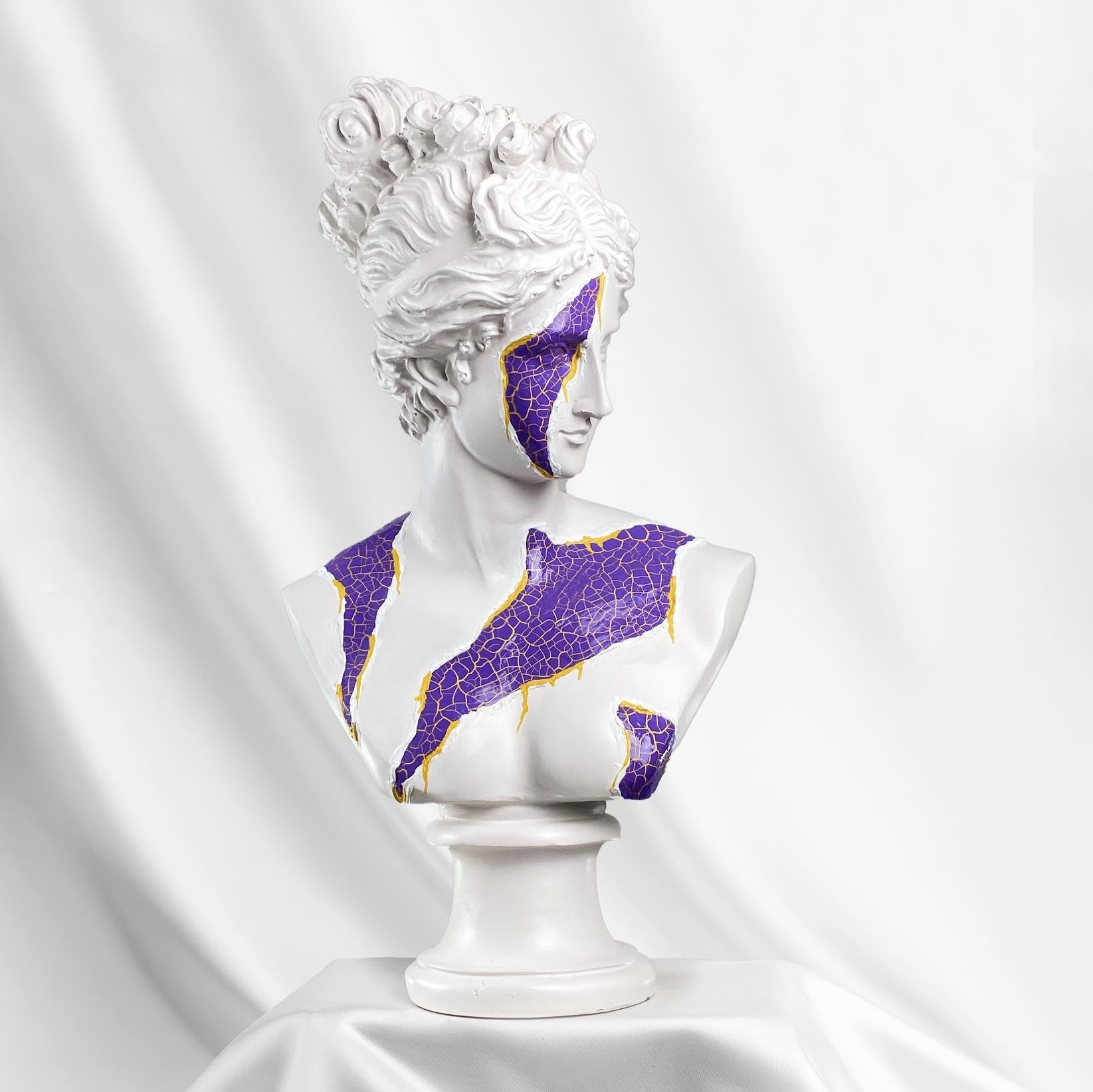 Diana Contagion Heykel