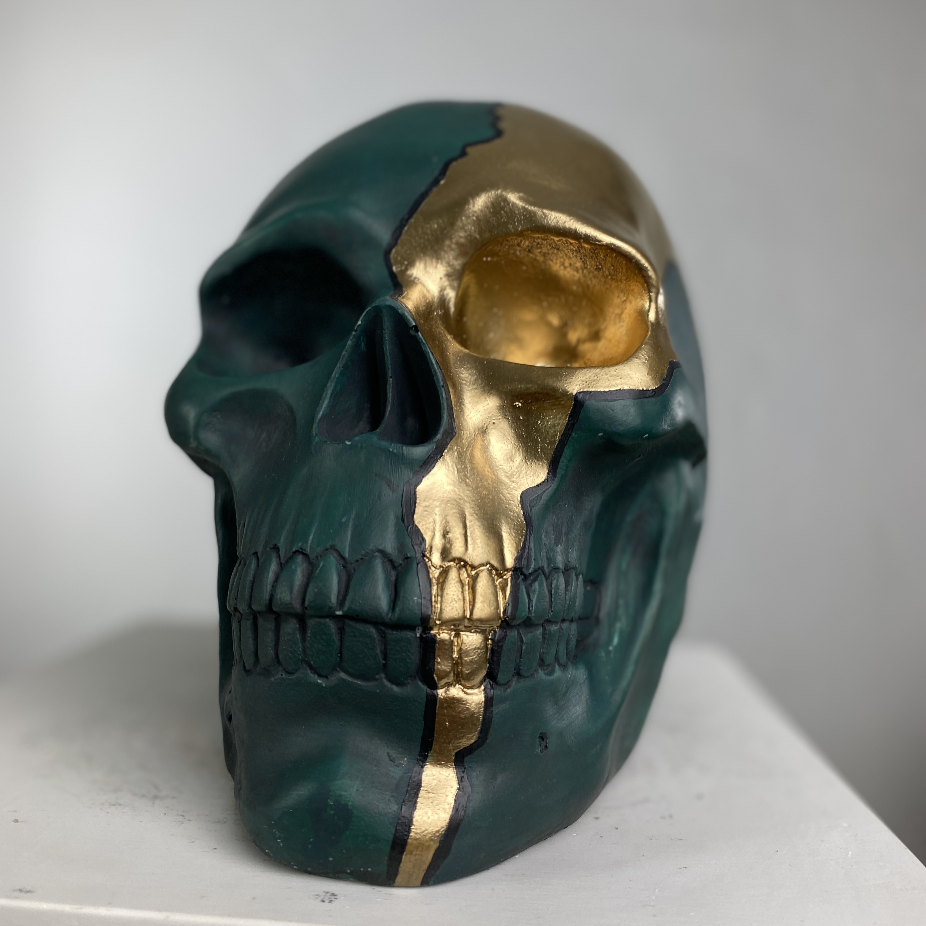 Skull Golden Rift Heykel