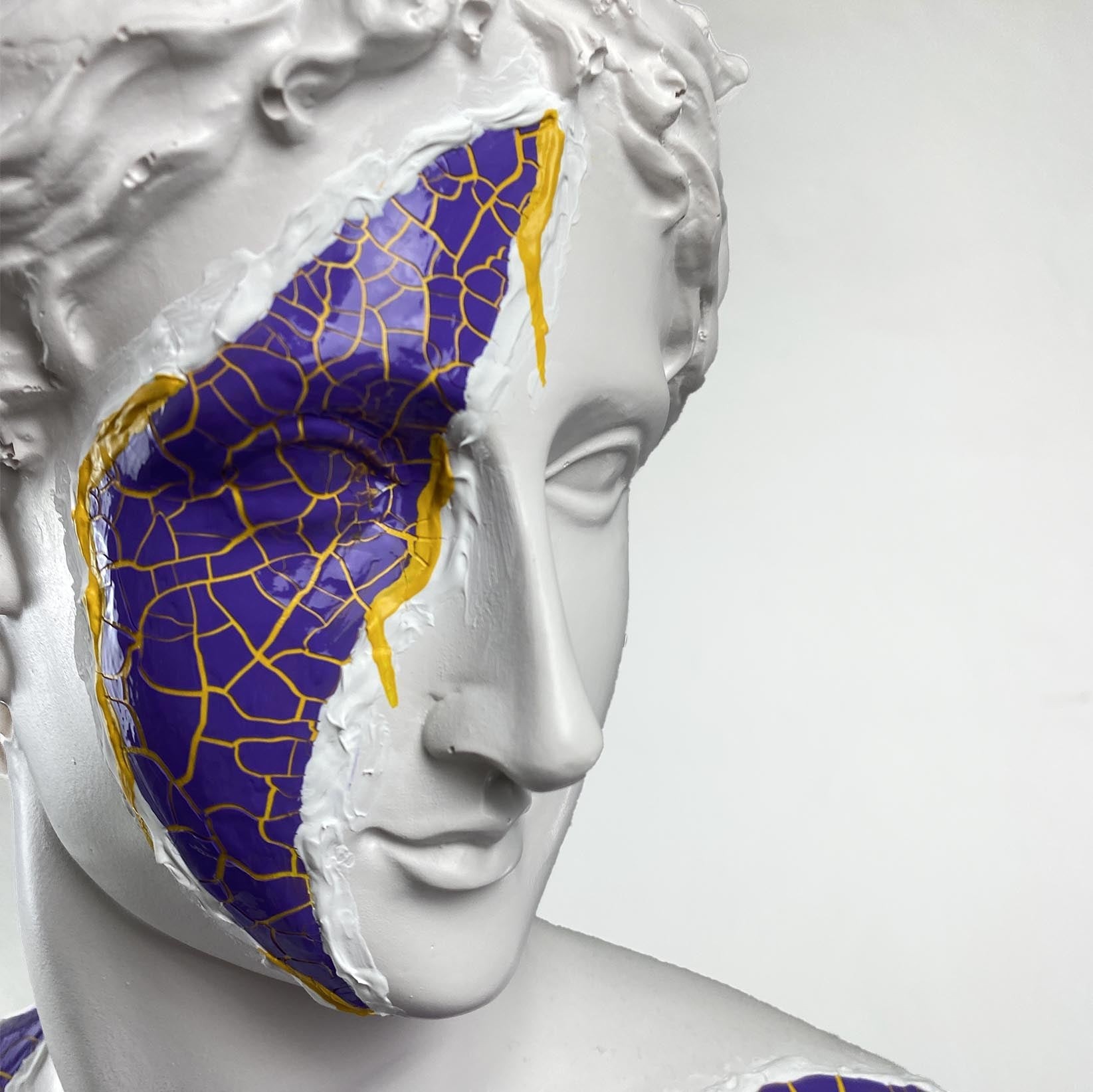 Diana Contagion Heykel