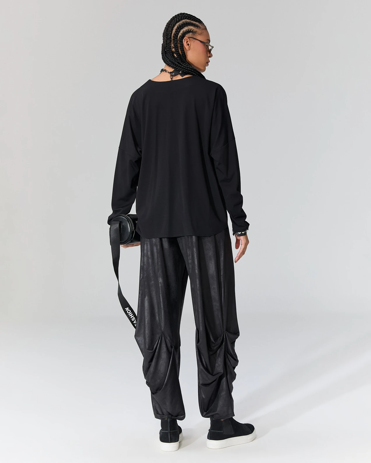 V Yaka Asimetrik Bluz