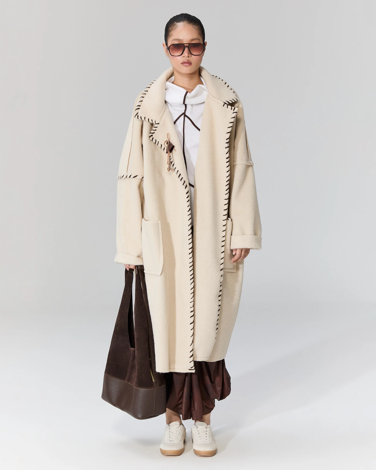 Dikiş Detaylı Uzun Kaban - Bej