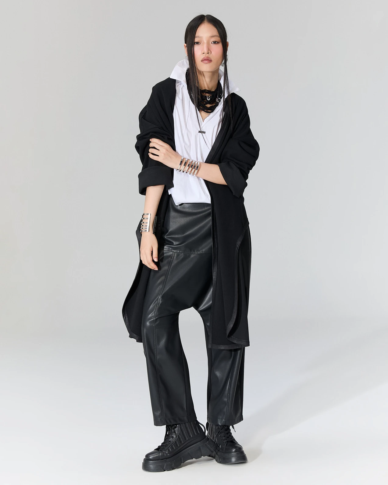 Fermuarlı Deri Şalvar