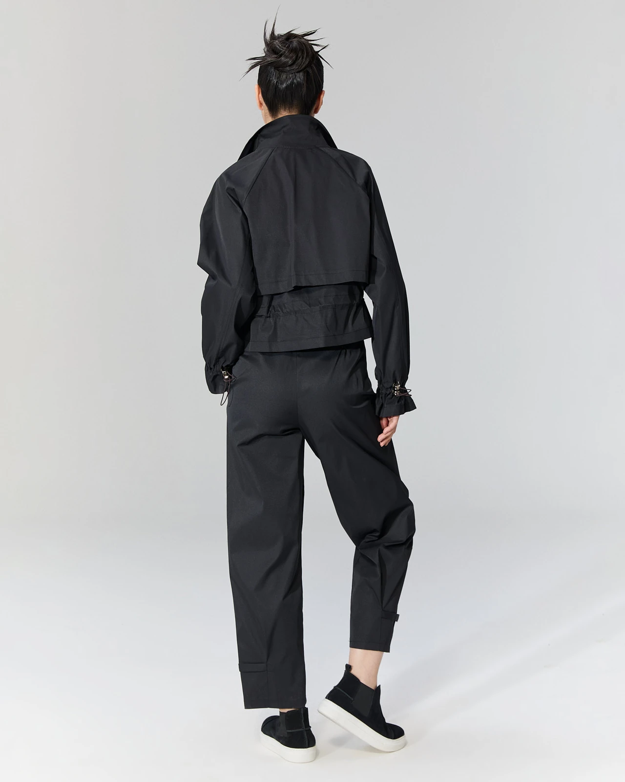 Büzgülü Kısa Ceket