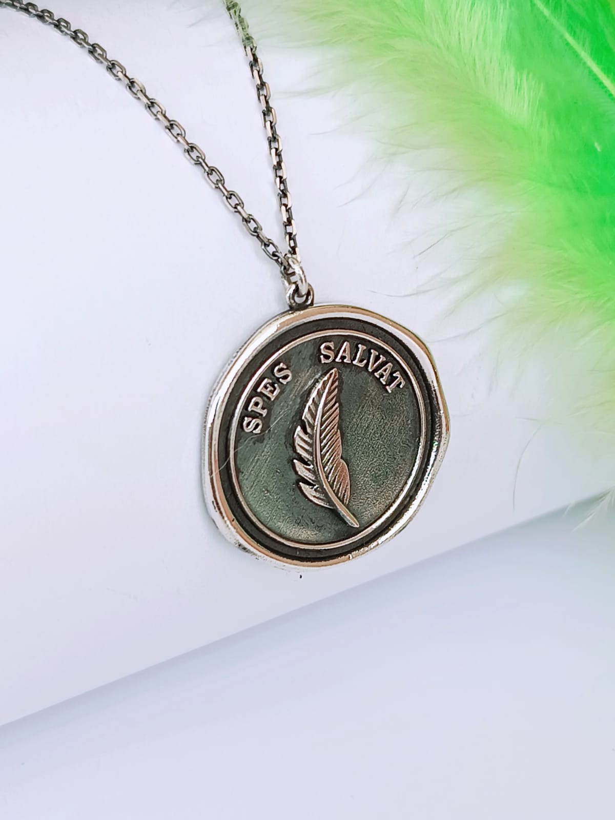 925 Ayar Gümüş Latin Motto Mühür Kolye, ''Umut  Kurtarır''  Motivasyon Kolye