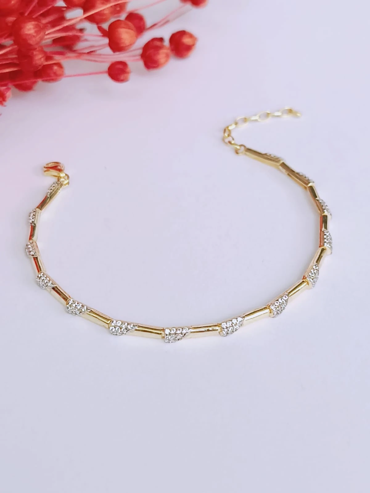 925 Ayar Gümüş Zirkon Taşlı Zarif Linea Luxe Bileklik