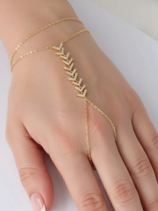 925 Ayar Gümüş  Zirkon Taşlı ARROWHEAD Şahmeran