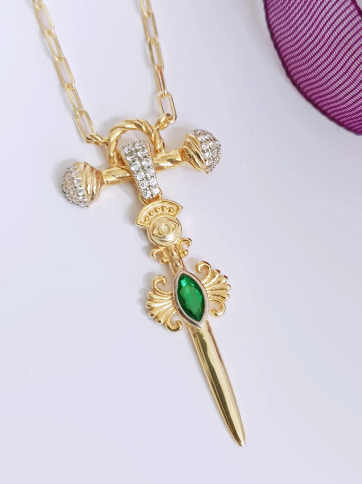 925 Ayar Gümüş Yeşil Taşlı  Mistik Koruyucu Kılıç Kolye