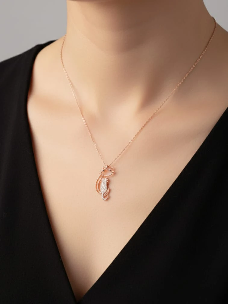 925k Gümüş Zirkon Taşlı Kedi Kadın Kolye