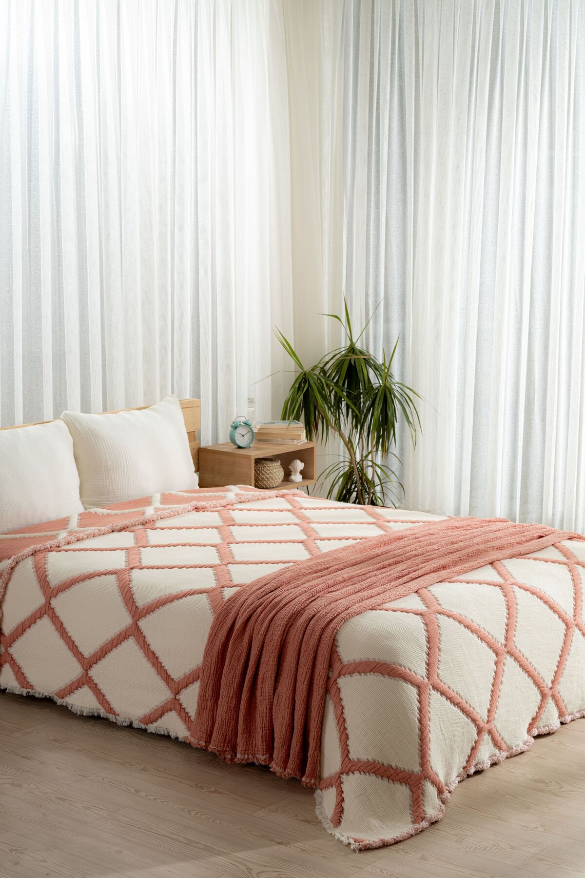 Müslin 7 Katlı Baklava Desenli (JAKARLI) Yorgan Çift Kişilik 240x260cm