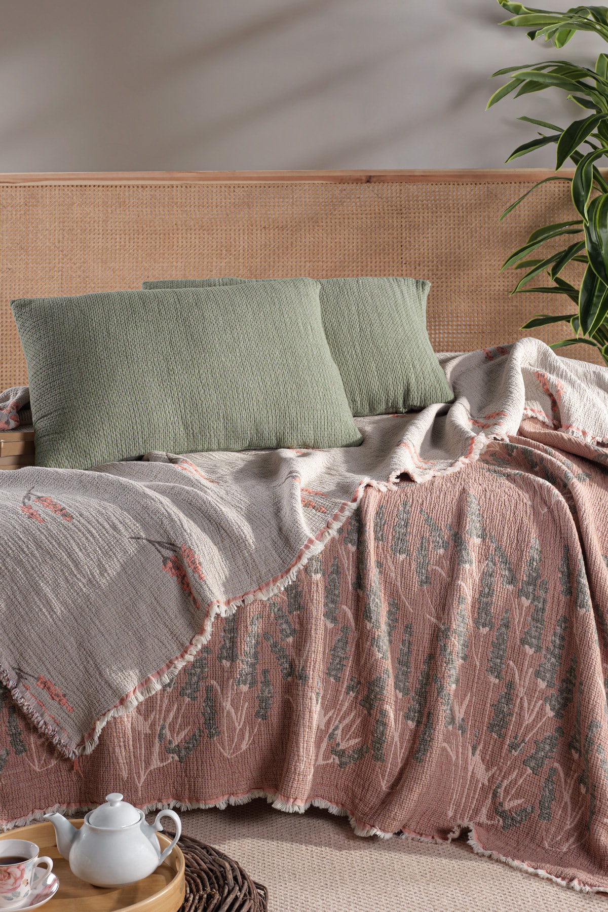 MylasaHome 4 Katlı Müslin Lavanta Desenli Çift Kişilik Yatak Örtüsü 220 x 240