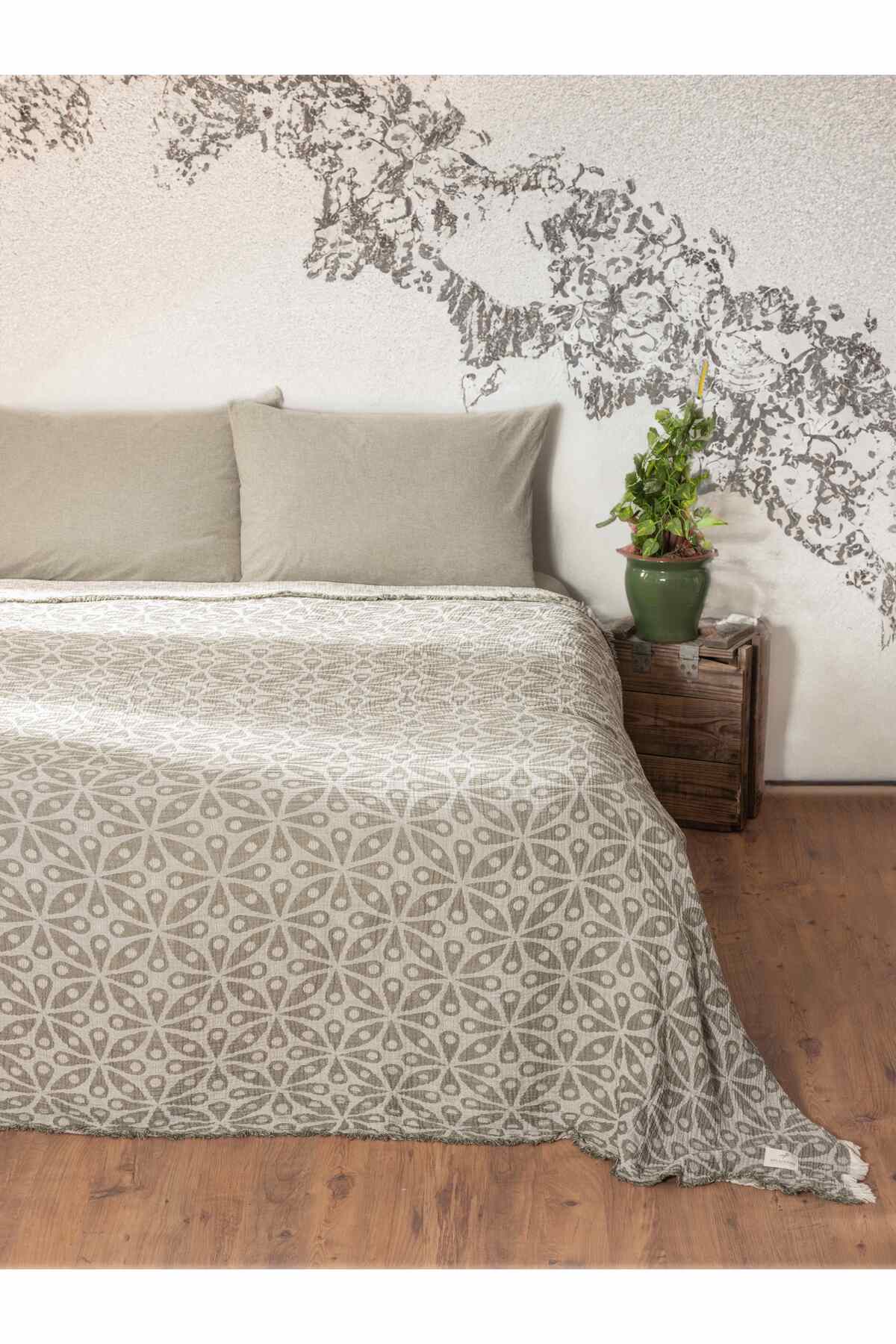 Çift Kişilik Damla Puantiye Desenli %100 Organik Pamuk Müslin Yatak Örtüsü - haki