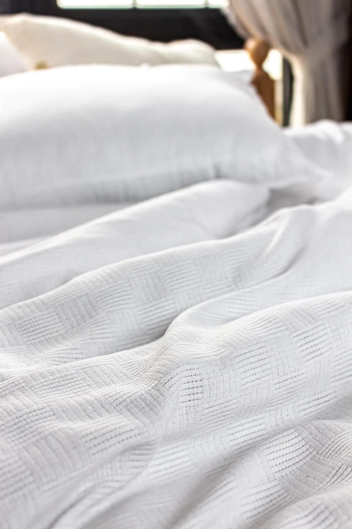 Çift Kişilik Dama Desenli Yatak Örtüsü Otel Tipi Lüx Beyaz Pike 200x220cm