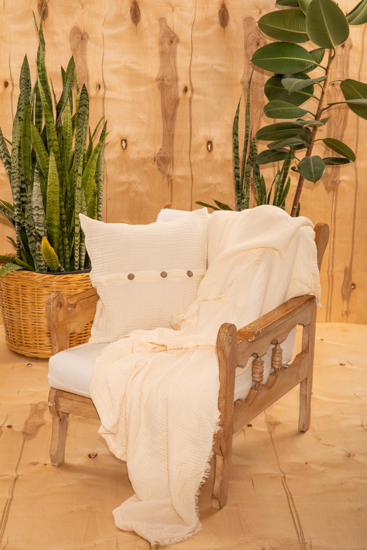 Definite Serisi %100 Pamuk 4 Katlı Müslin Throw & Kırlent Takımı - krem