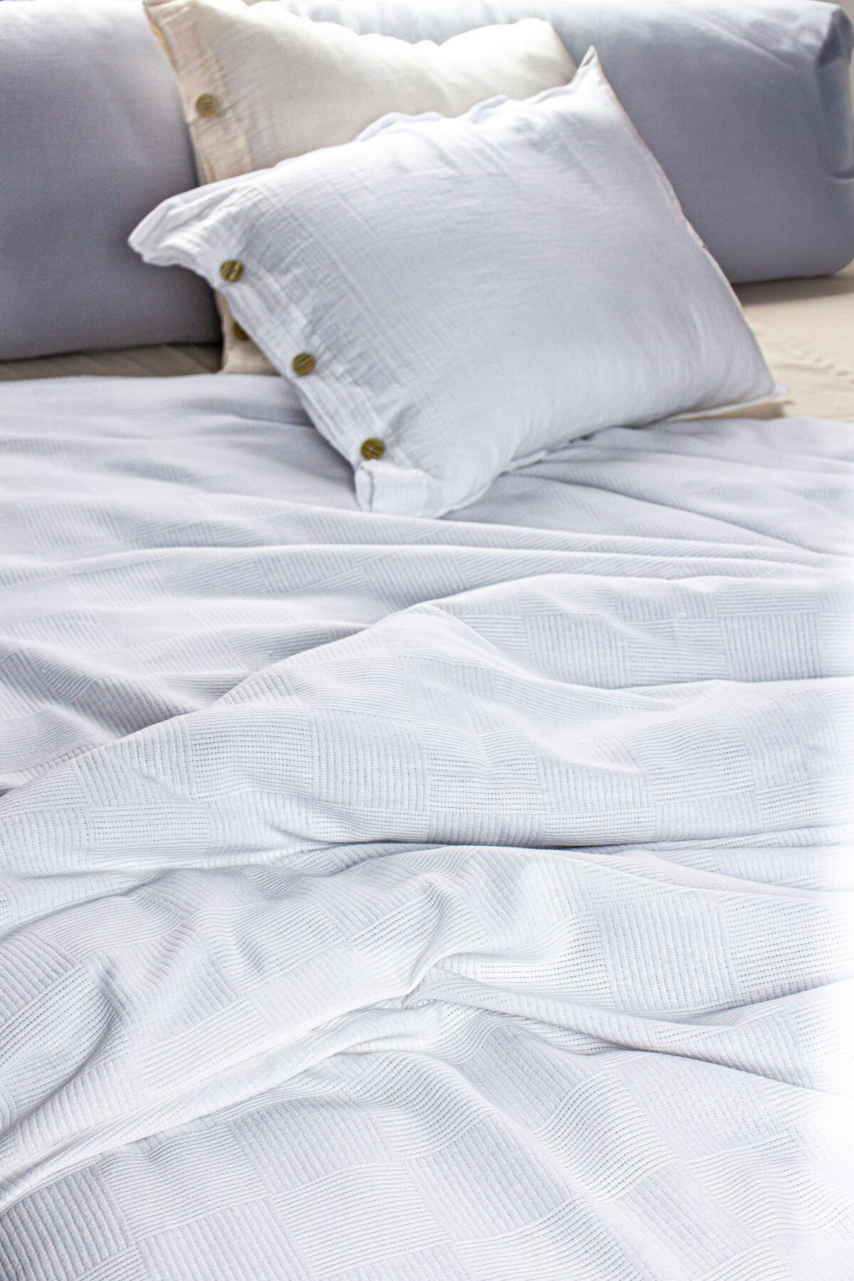 Dama Desenli Yatak Örtüsü Otel Tipi Lüx Pike/tek Kişilik Pike Beyaz 160x220cm