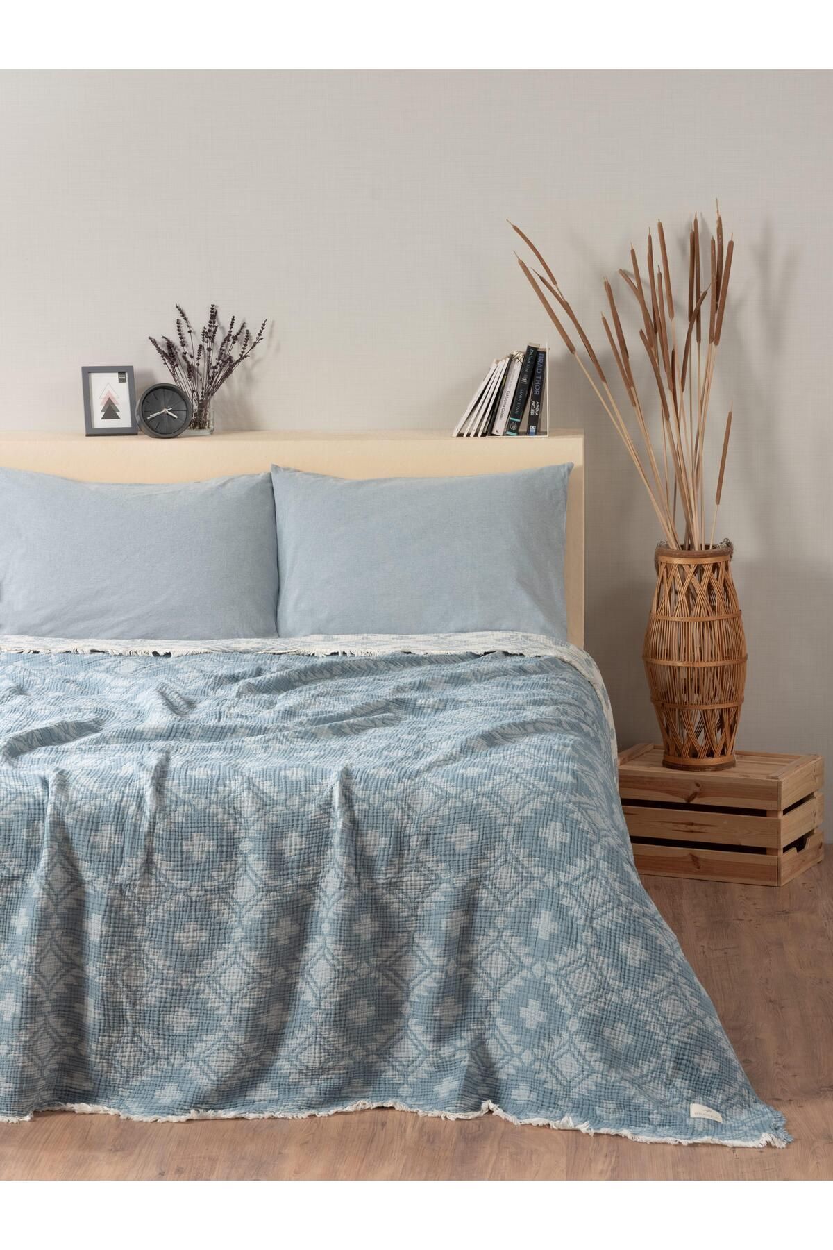 Müslin 4 Katlı Aztec Desenli (Jakarlı) Çift Kişilik Yatak Örtüsü-Yazlık Pike 220x240cm