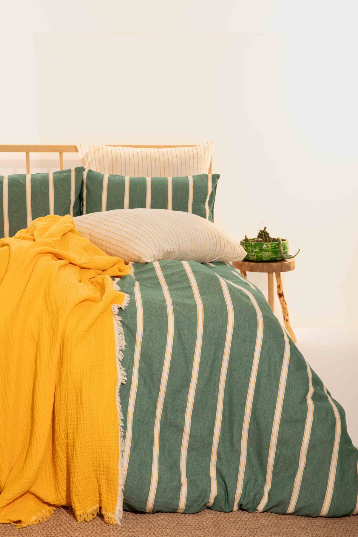 Stripy Dreams Premium Nevresim Takımı Çift Kişilik | Nevresim,4 Adet Yastık Kılıfı,düz Çarşaflı | - yeşil