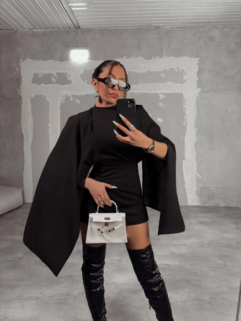 Sırt dekolteti şort elbise