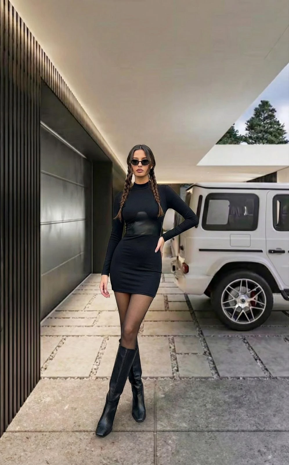 Deri korse görünümlü toparlayıcı mini elbise